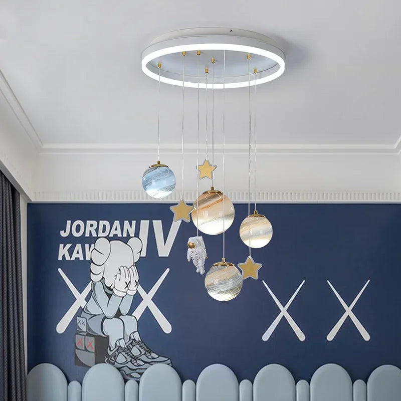 Lustre de Teto Premium Infantil estilo Atmosférico para Quartos, Salas e Hotéis / Peça Premium Modelo de Luxo.
