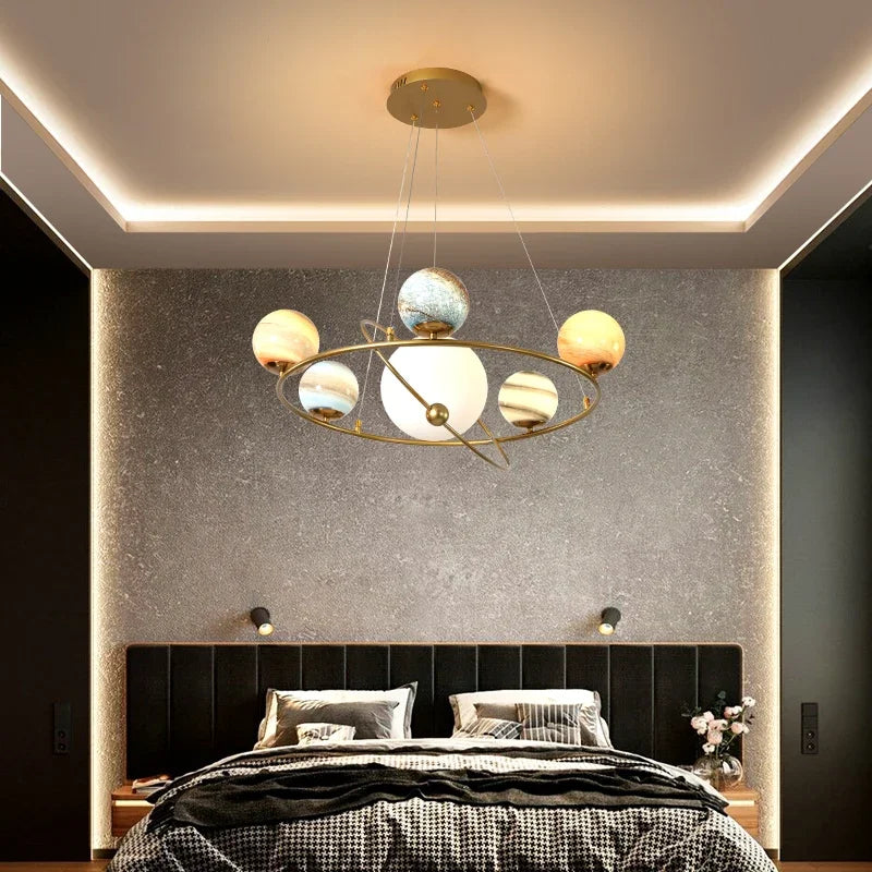 Planetas Atmosféricos de LED pra Sala de estar, Quartos e Hotéis / Peça Banhada a Ouro Modelo de Luxo para Pessoas Exigentes.