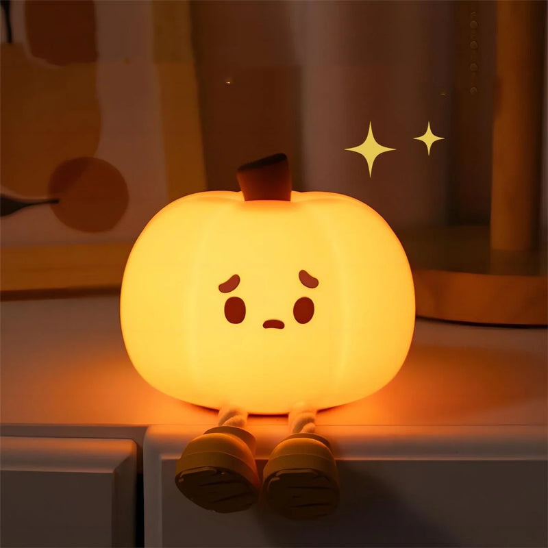 🎃Mini Abobora Fofa - Pode ser Usada Como Suporte de Celular para Assistir.📲 - Recarregável Tipo C.🔋